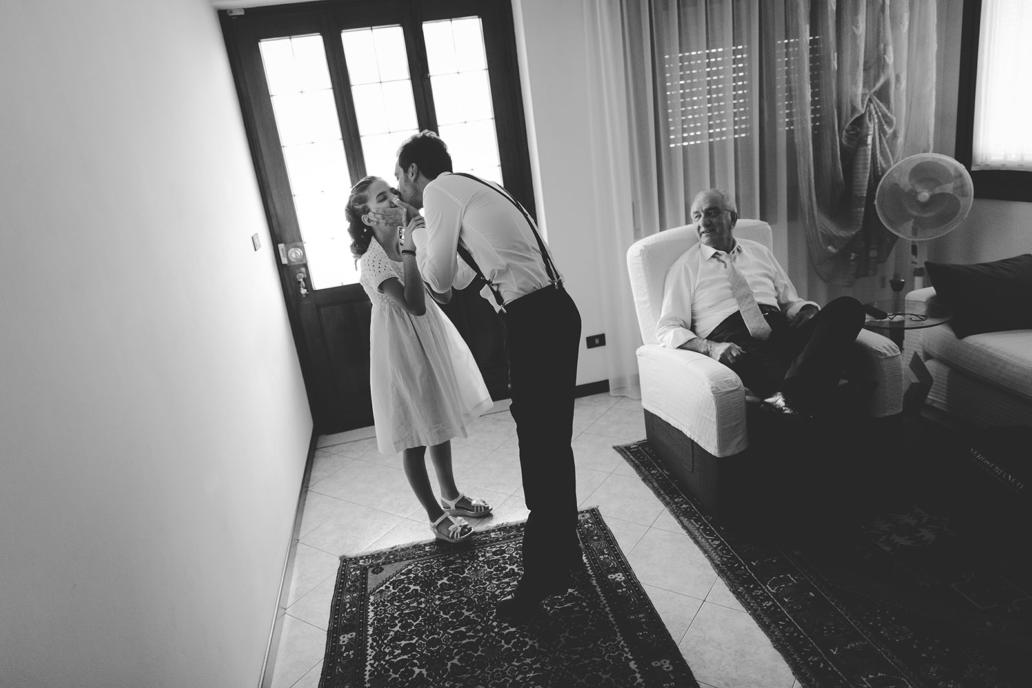 Fotografo di matrimonio a Treviso in stile reportage su evento vintage naturale